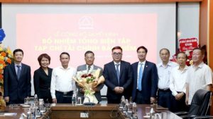 Bổ nhiệm nhà báo Nguyễn Phong Cầm làm Tổng biên tập Tạp chí Tài chính Bảo hiểm缩略图