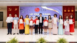 Nâng cao sức khỏe học đường LG trao tặng 70 máy lọc không khí缩略图