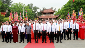 Phú Thọ tổ chức Lễ giỗ Đức Quốc Tổ Lạc Long Quân và dâng hương Tổ Mẫu Âu Cơ缩略图